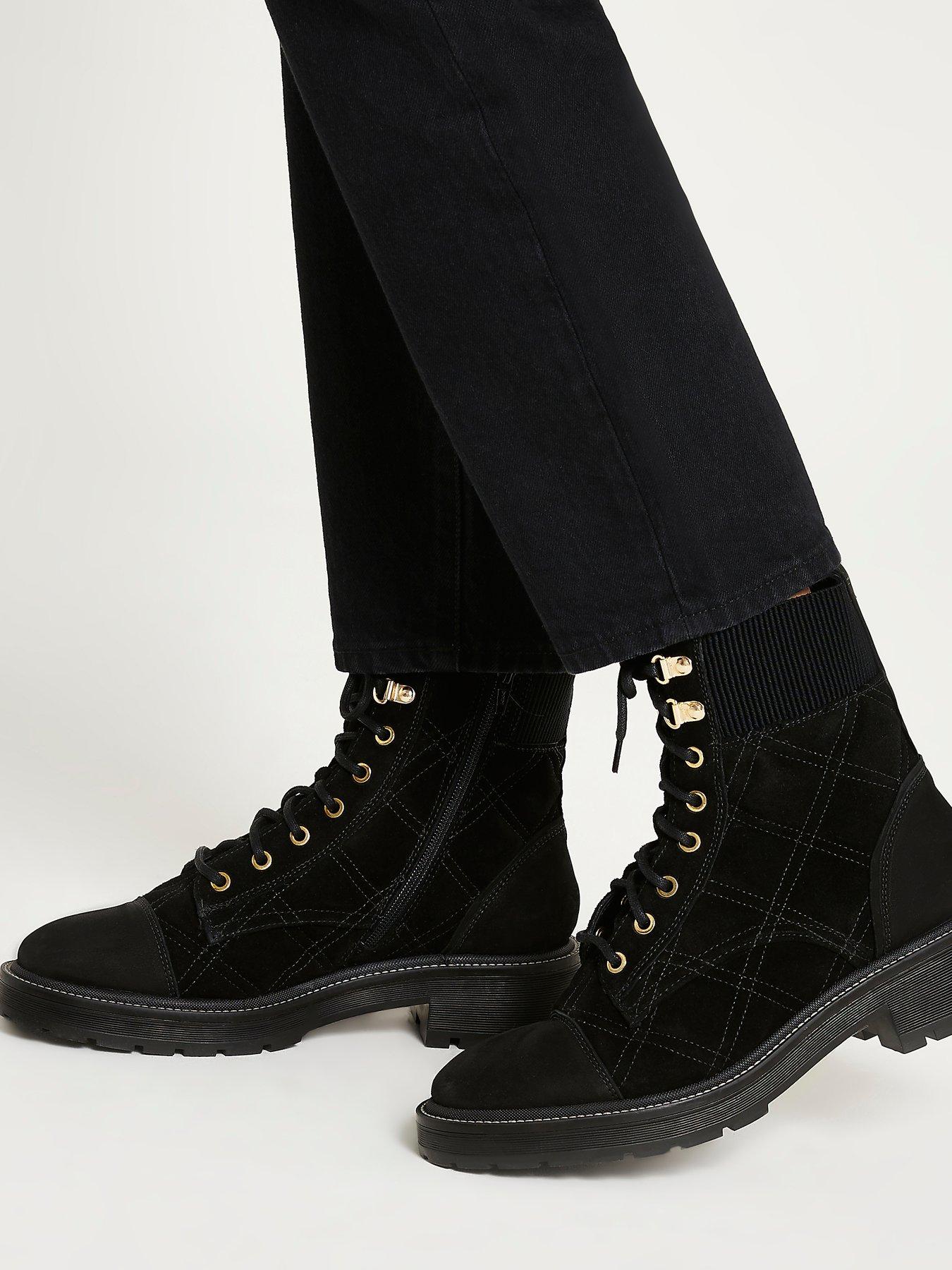 Details about / The Back Pain Relieving Booties 8 BLACK Shoes
